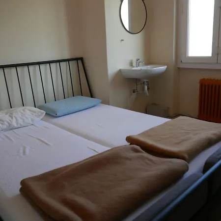 Vandrarhem Lake Como Hostel