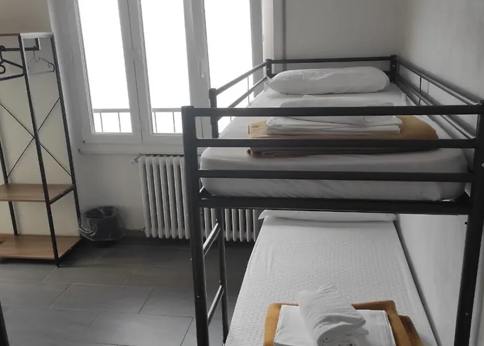 Lake Como Hostel * Menaggio