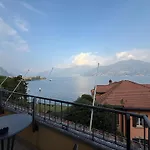 Lake Como Hostel Hostel *