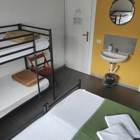 Lake Como Hostel