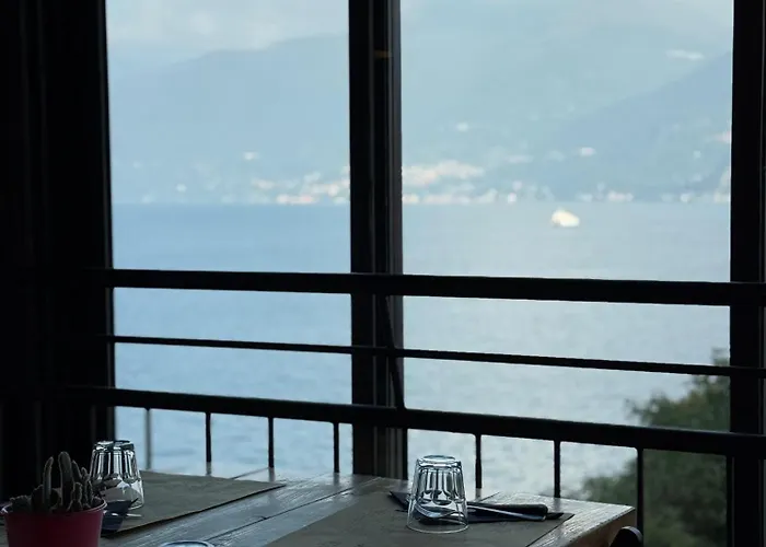 科莫湖旅馆 旅馆