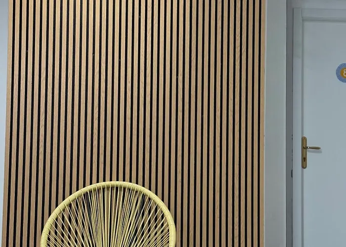 科莫湖旅馆 旅馆 *