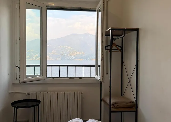 Lake Como Hostel * Μενάτζιο