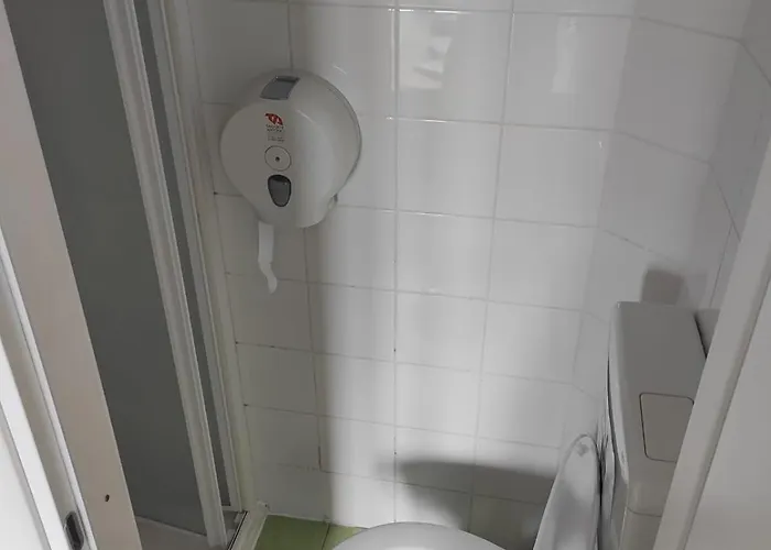 호스텔 레이크 코모 *