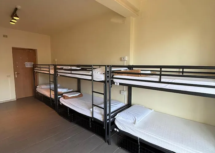 Auberge de jeunesse Lake Como Hostel *